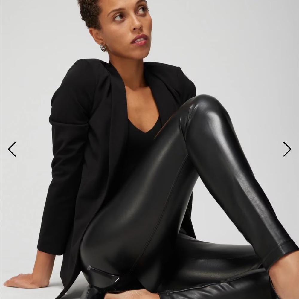 white house black‎ market Runway Legging